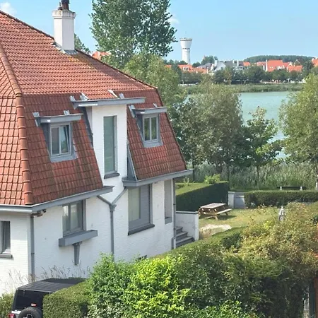 Koningslaan Zegemeer Апартаменты *